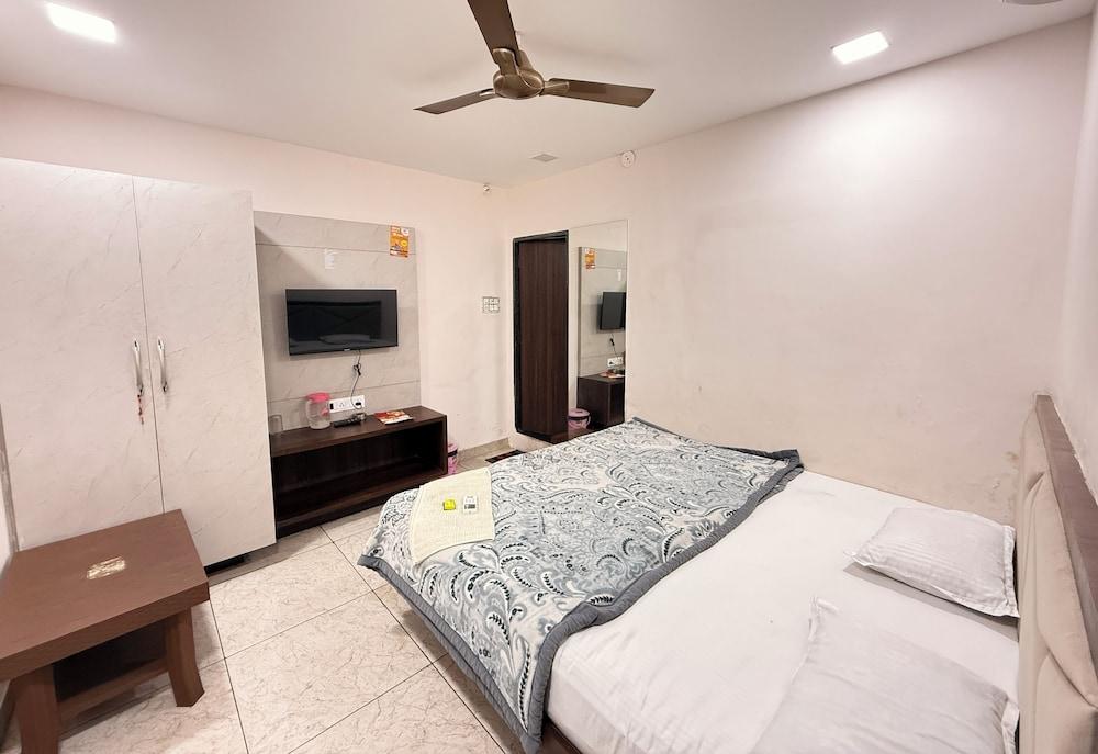 Hotel Raghuveera Palace