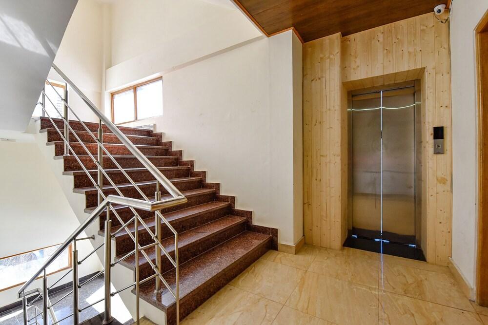 Fabhotel Manali Heaven