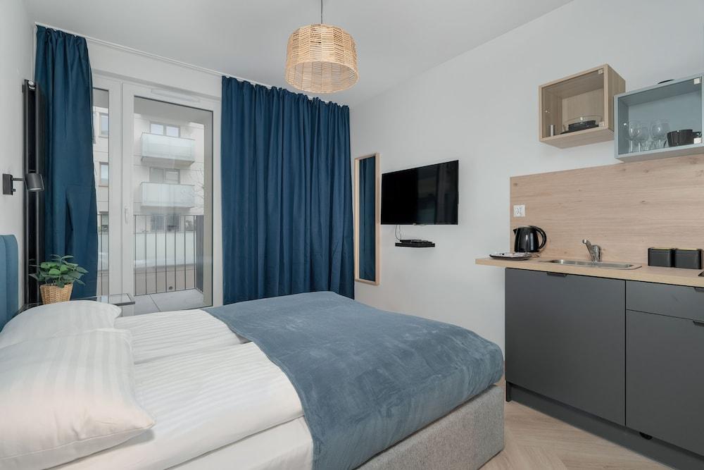 Cosy Studio for 2 by Renters