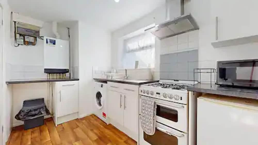 Captivating 2-bed Apartment in Stanford-le-hope
