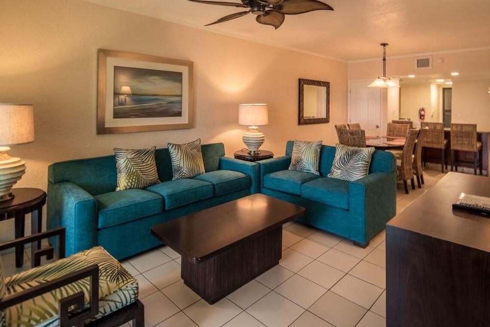 Casa Del Mar Beach Resort