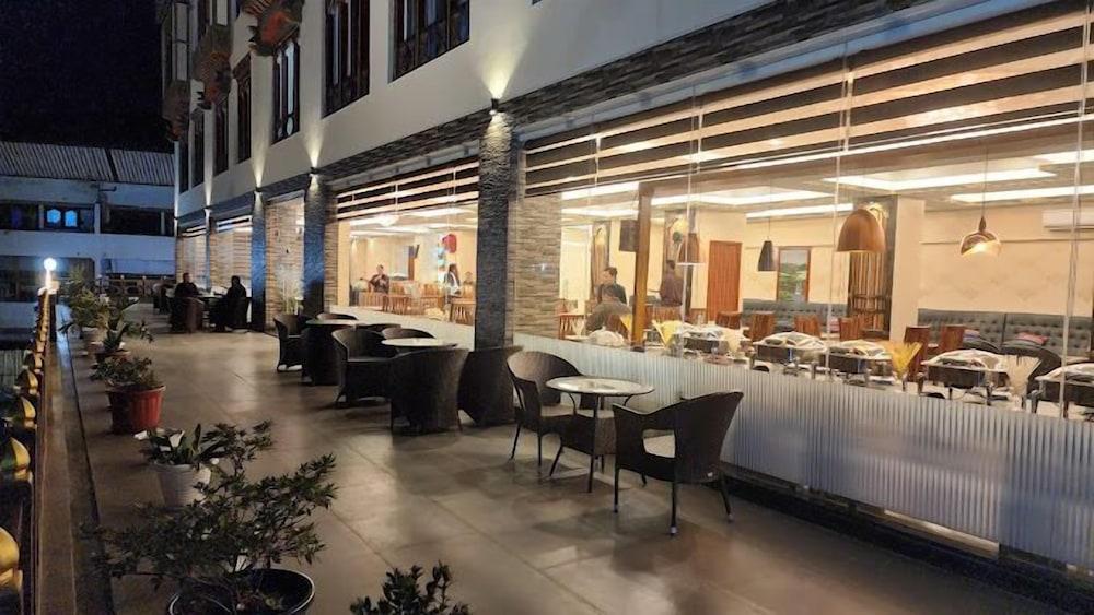 Tashi Yid Wong Grand