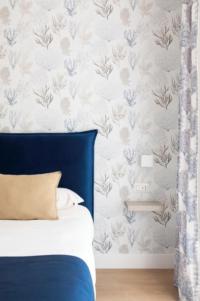 YourHome - Blue Marina Rooms