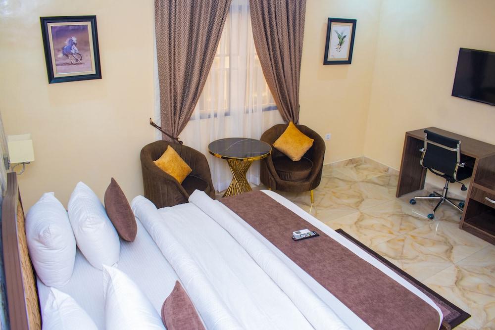 ERITH APARTMENT AND SUITES