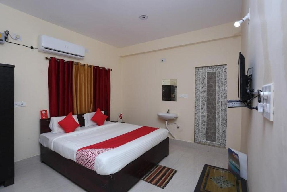 Goroomgo Hotel Moonlight Bhubaneswar