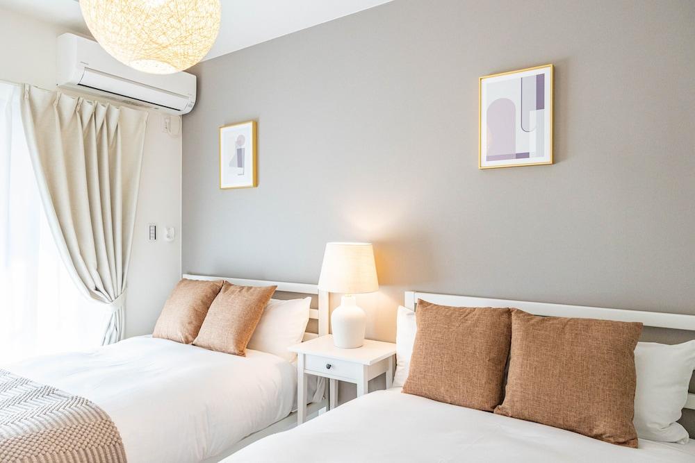 Stella Court Tengachaya