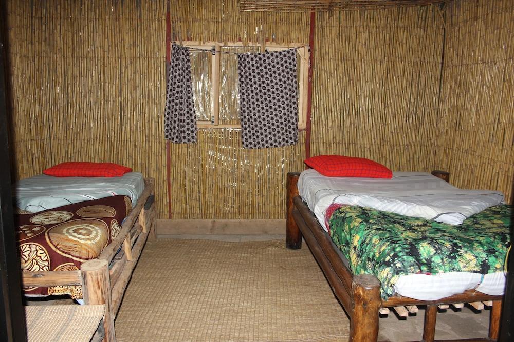 Red Rocks Rwanda - Bamboo Cottage