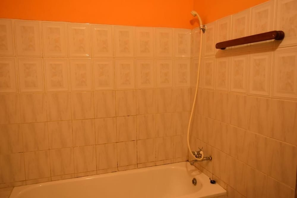 Room in B&B - Amahoro Guest House Triple Room With Shared Bathroom