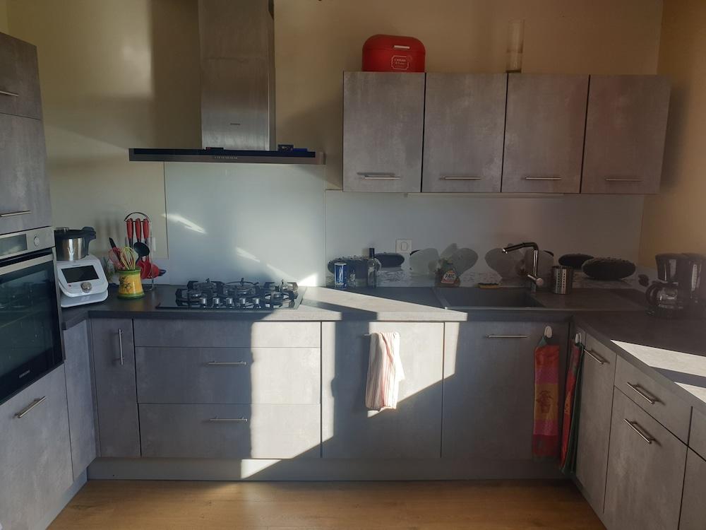 Chambre avec cuisine équipée sur demande