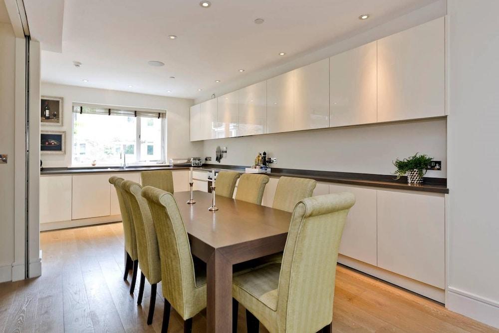 Tasteful 4bed Holland Park