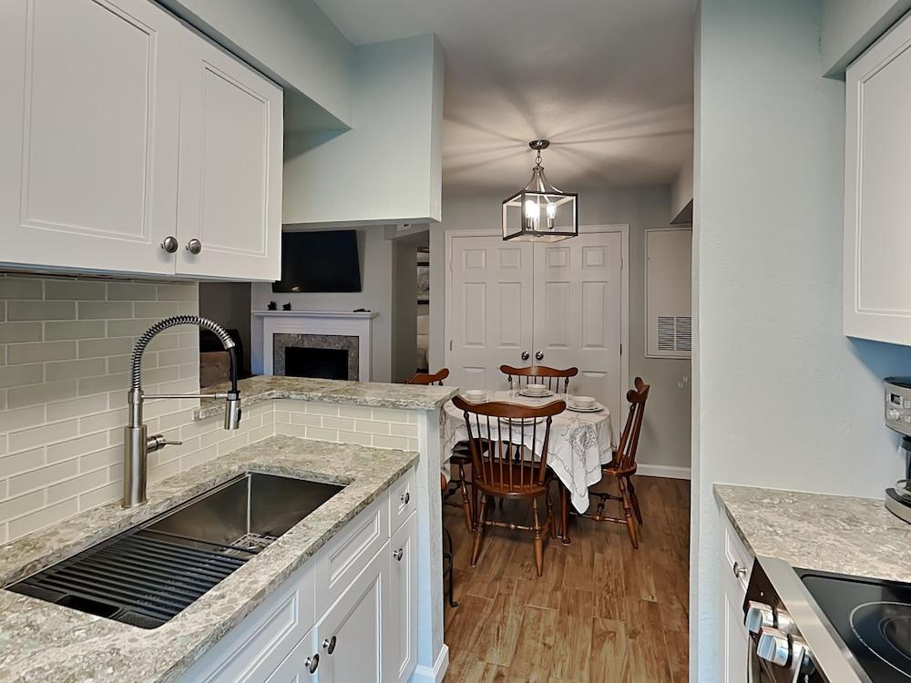 Relaxing Palms by Ryson Vacation Rentals