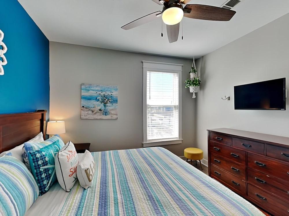 Pointe West 203 - Shore 2 Please