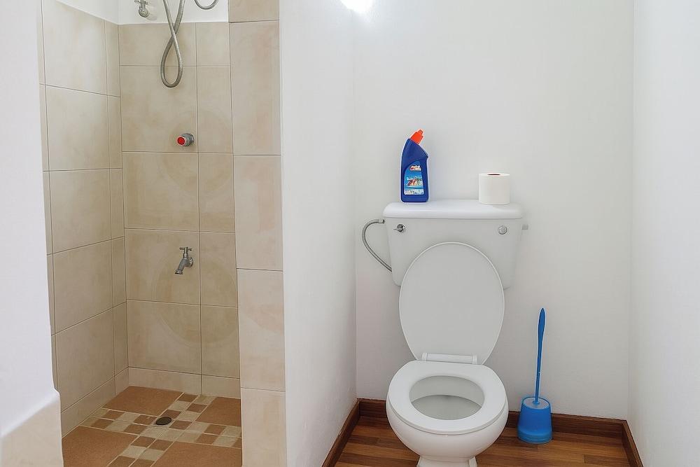 Impeccable 2-bed House in St Patrick's