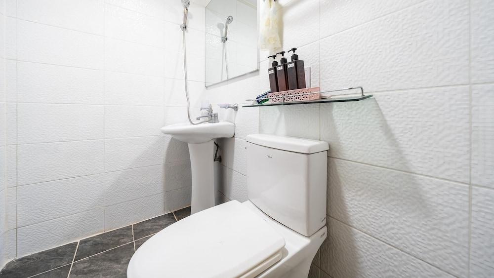 Jebudo Gloria Pension