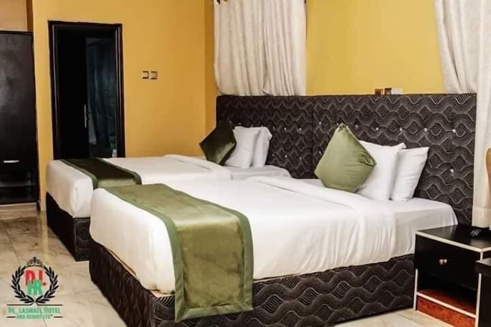 De-Lasmall Hotel and Resort Ltd