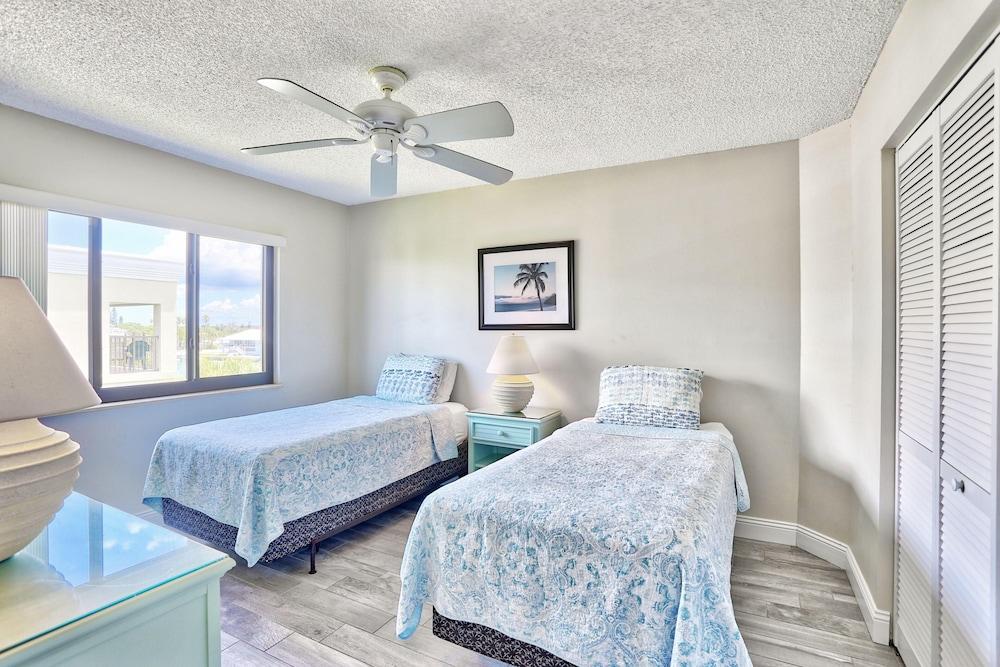 Land's End 4-401 Bay Front - Premier