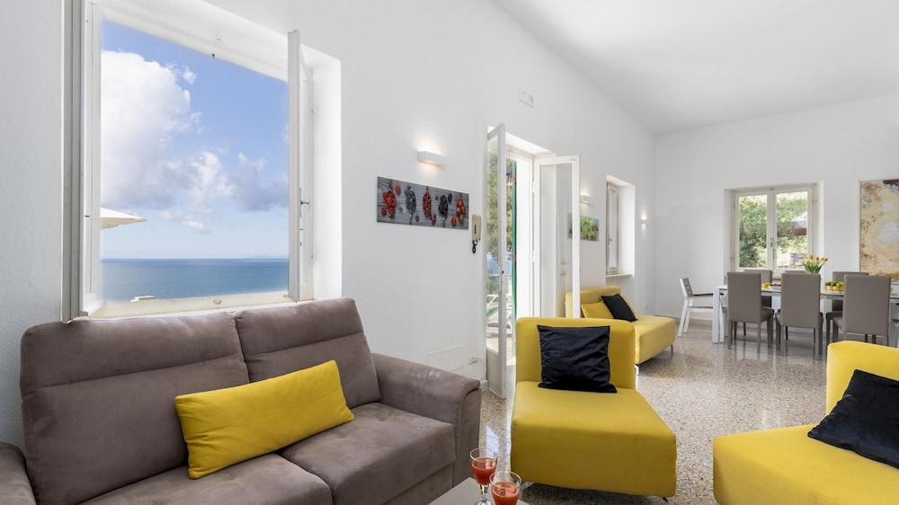 Villa Meraviglia 8 Emma Villas