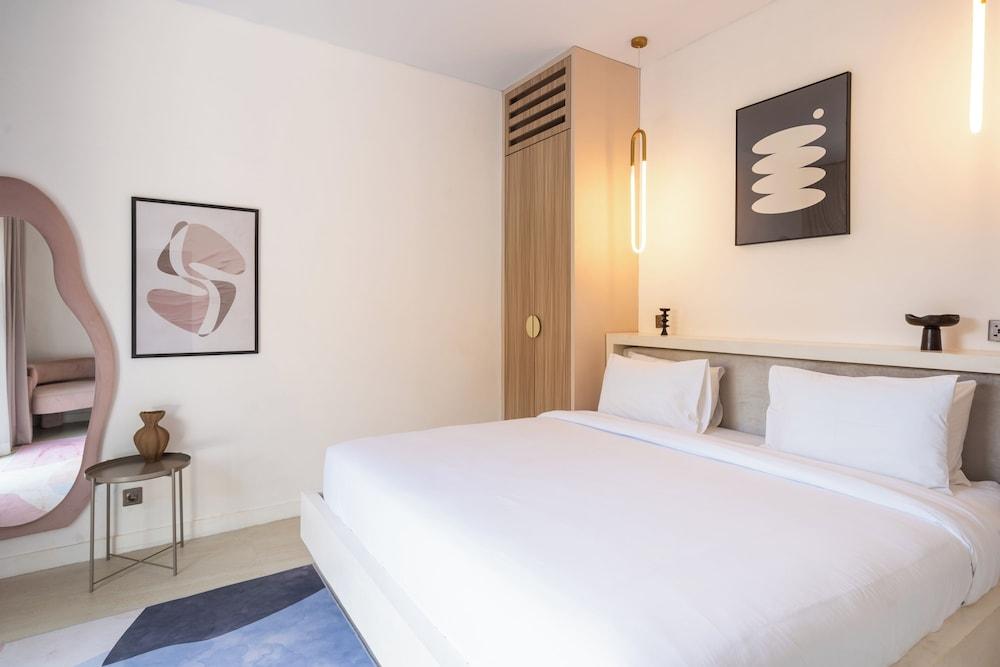 Sunset Rooftop Villa by Betterplace