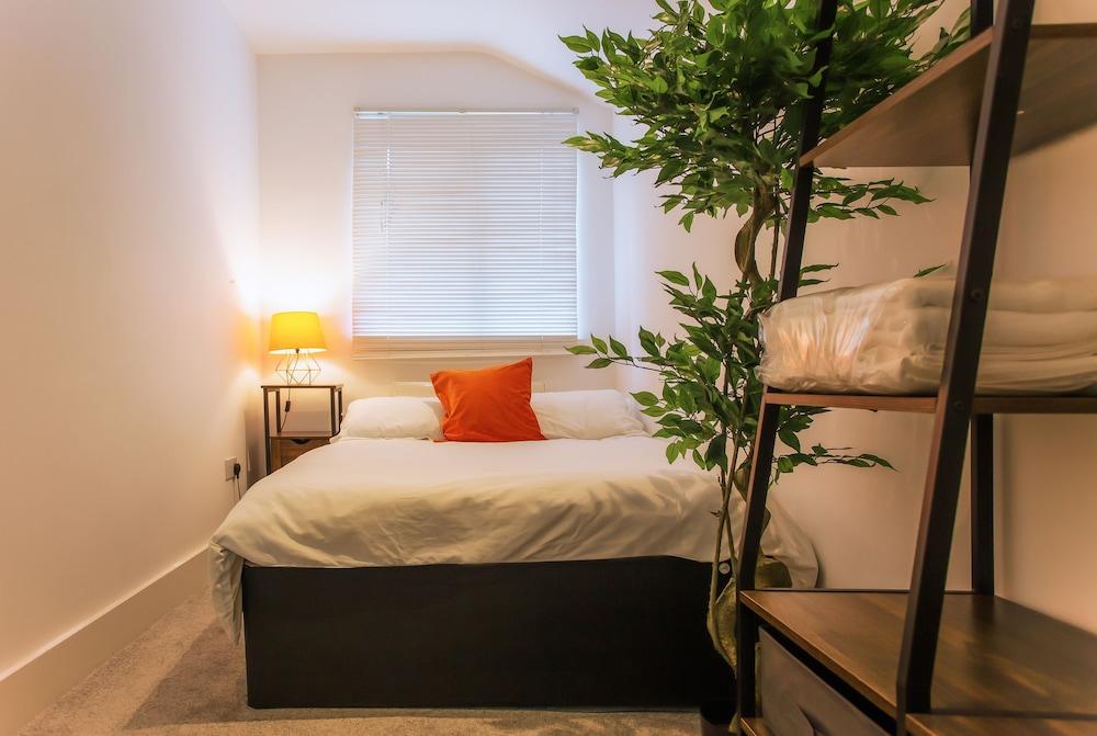 3 bed House Camberwell With Private Garden