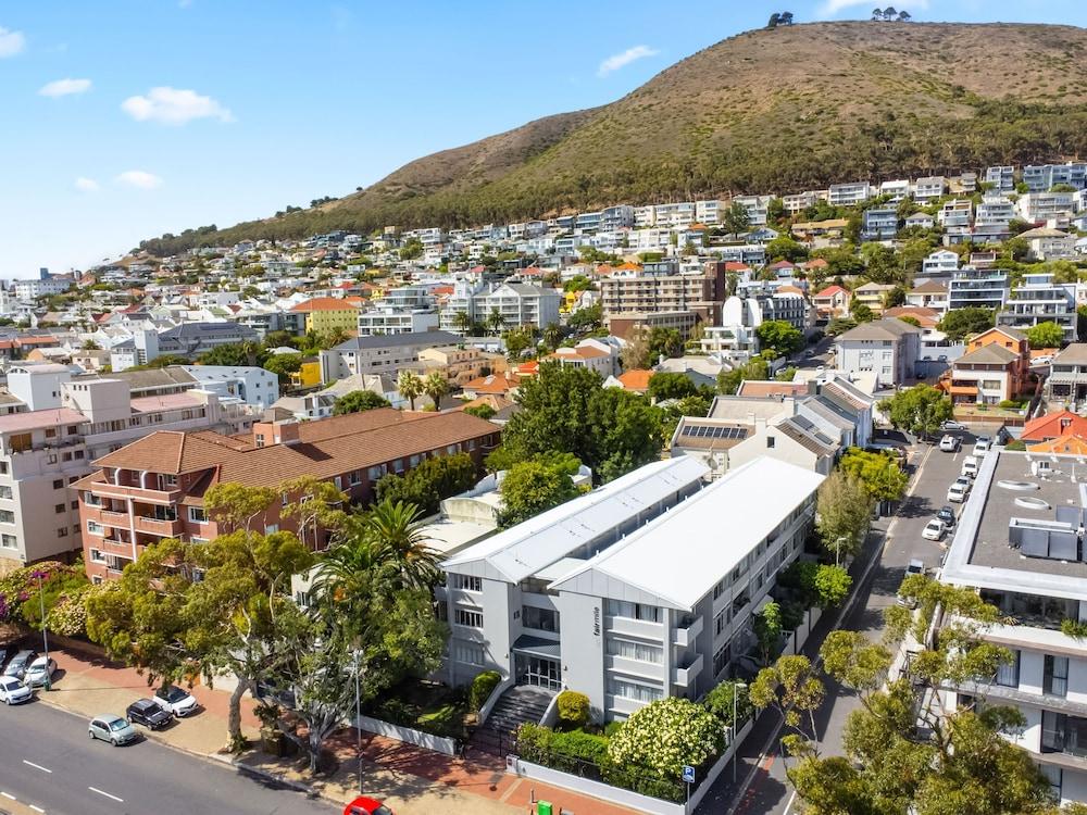 Fairmile Urban Oasis