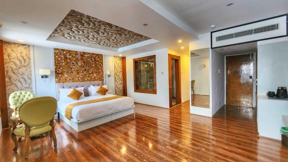 Walnut Creek Pahalgam