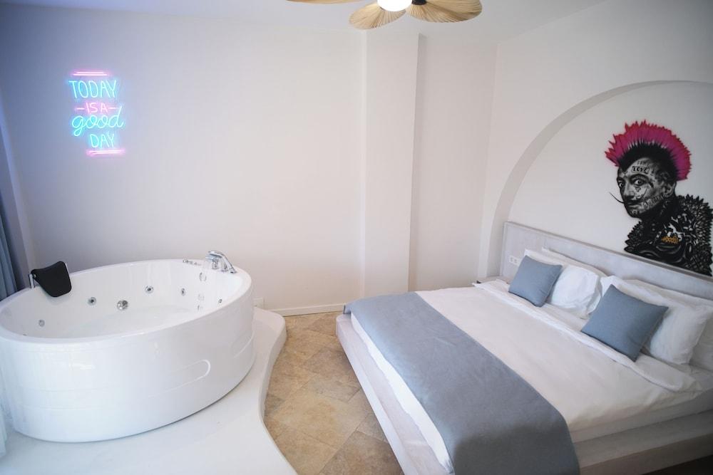 Maja Luxury Resort Hotel