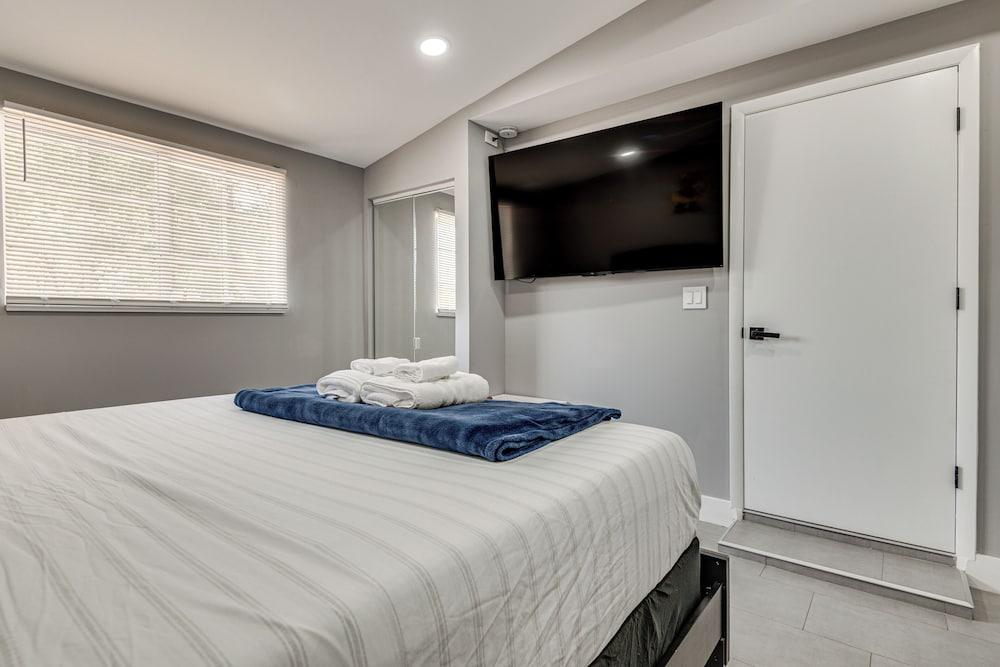 Cocoa Home w/ Large Yard: 3 Mi to Indian River!