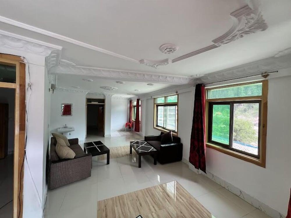 Sunrise Valley Hotel