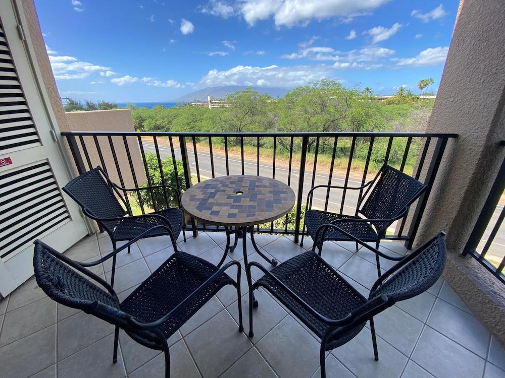 Kamaole Sands 4413 in Kihei