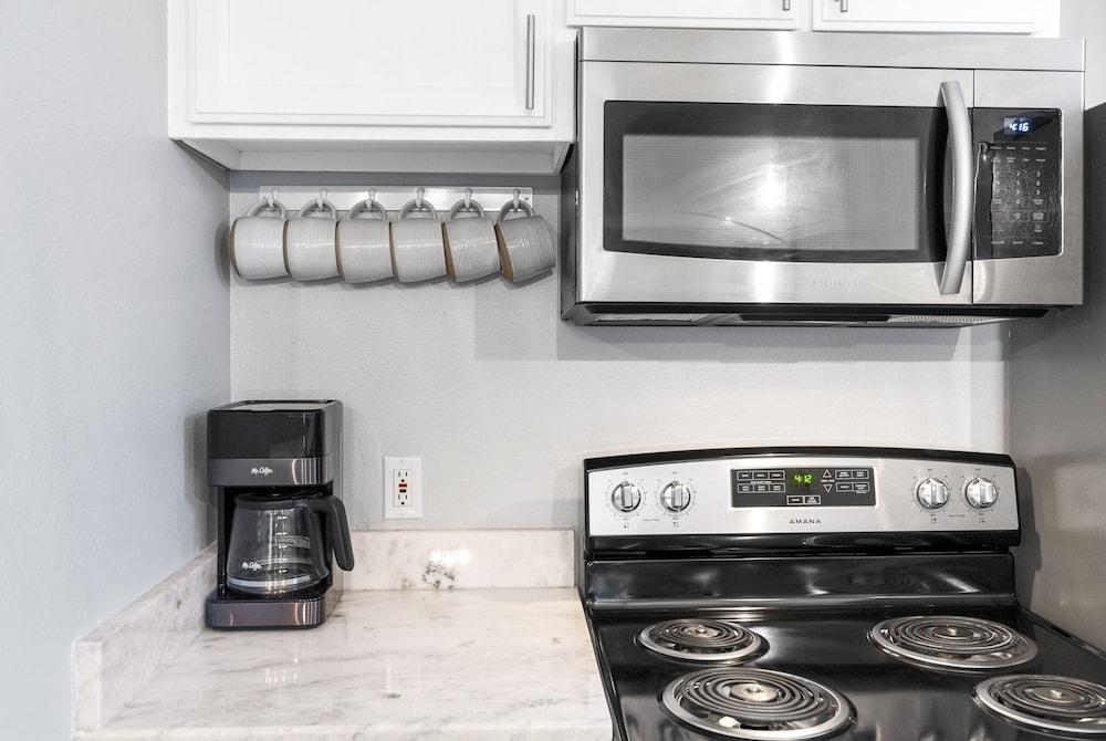 Wave on Wave - Pet Friendly