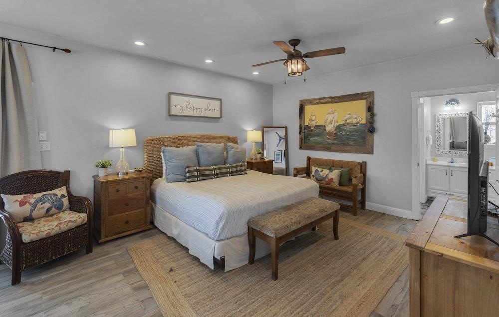 Casa Azul - Boardwalk to the Beach!