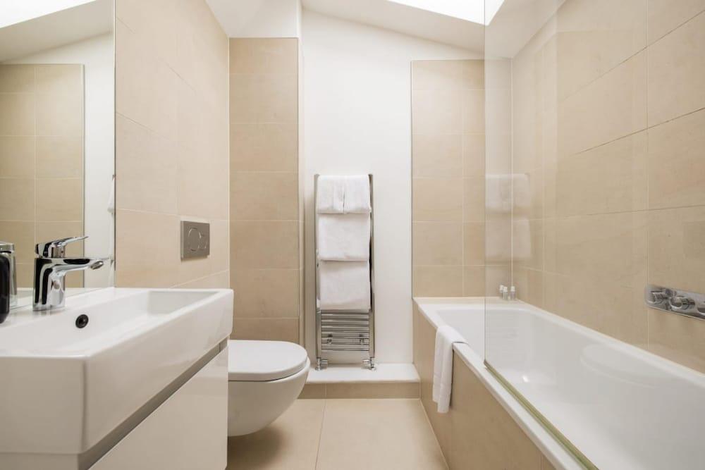 The Tooting Hideout - Dazzling 3bdr Flat With Balcony