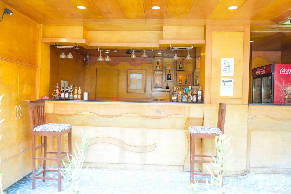 RENTON MANOR BY JOY STAYS