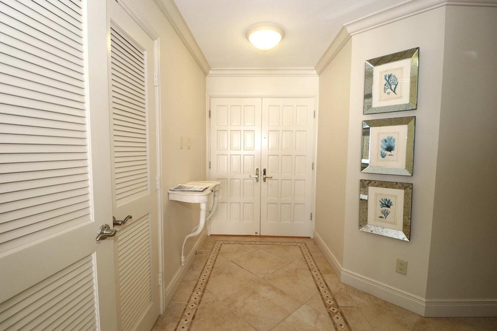 Bridgepoint Luxury Condominiums