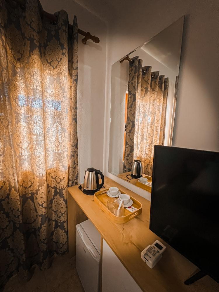 Aromë Natyre by AlaraFarm