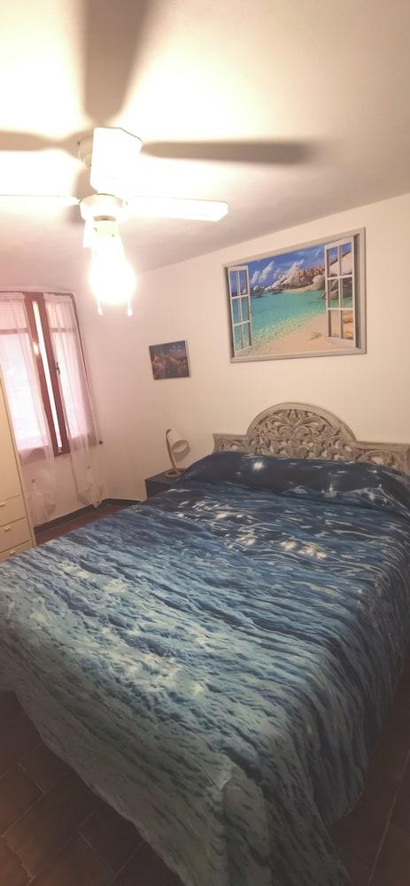 The Rocks a Stone's Throw Away