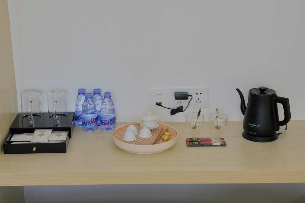 boshengmanzhuyuminsu