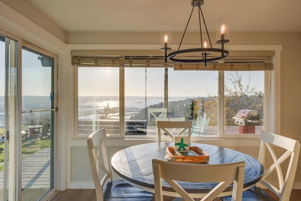 Scenic Tacoma Apartment w/ Deck & Fire Pit!
