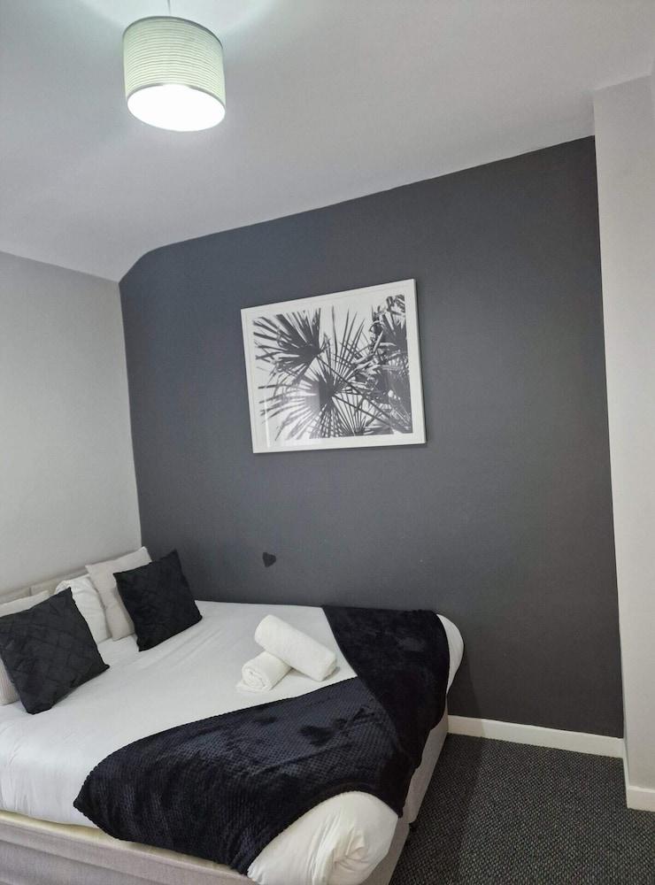 Fantastic Home! Football Fans -5 min to Stadium