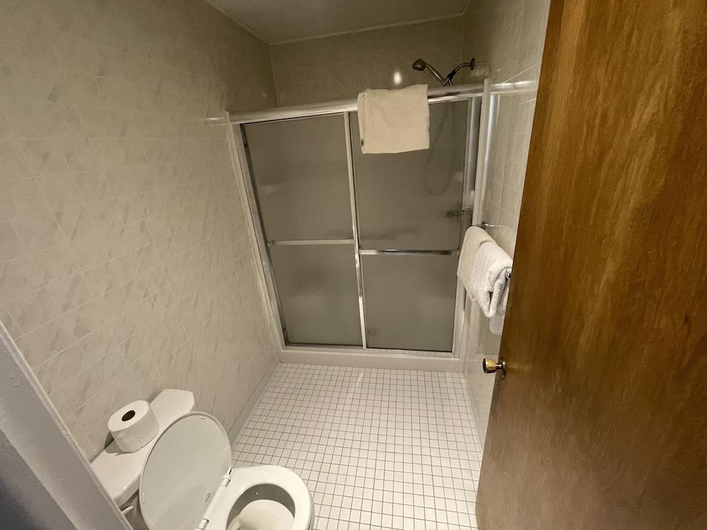 Trails Inn Quadna Mountain Motel & RV