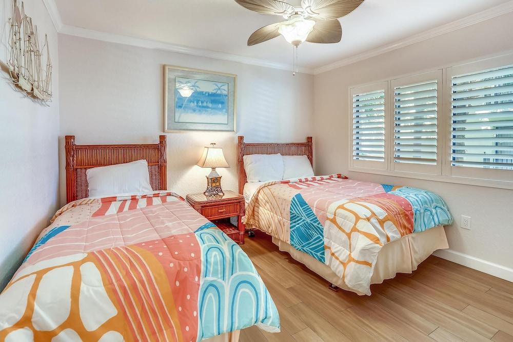 Land's End 7-206 Beach Front - Premier