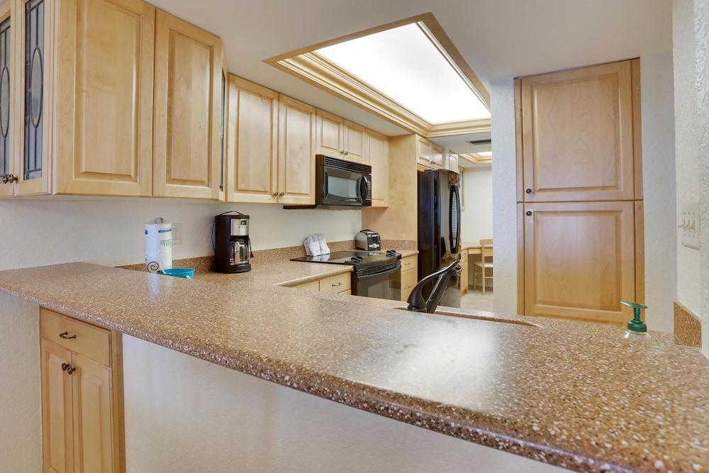 Land's End 7-304 Beach Front - Premier