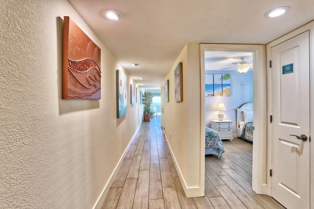 Land's End 7-406 Beach Front - Premier