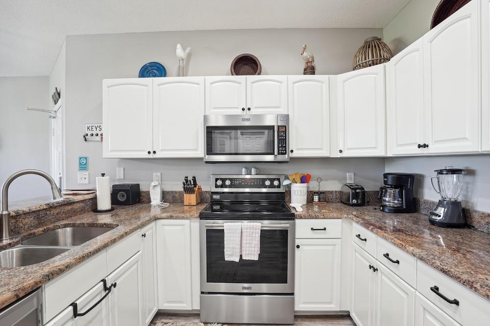 Mariner's Pointe 701