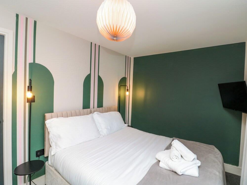 Apt 7 @ Hunter's Quay