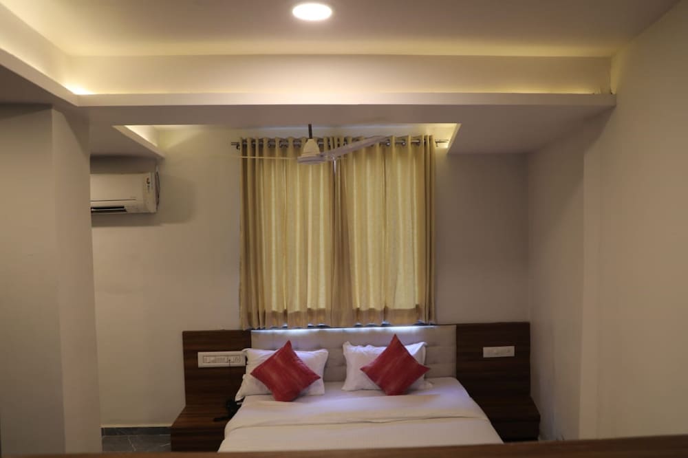 Hotel Rajpath Inn
