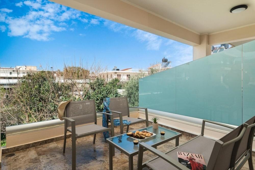 Harmony Apartment in Chania