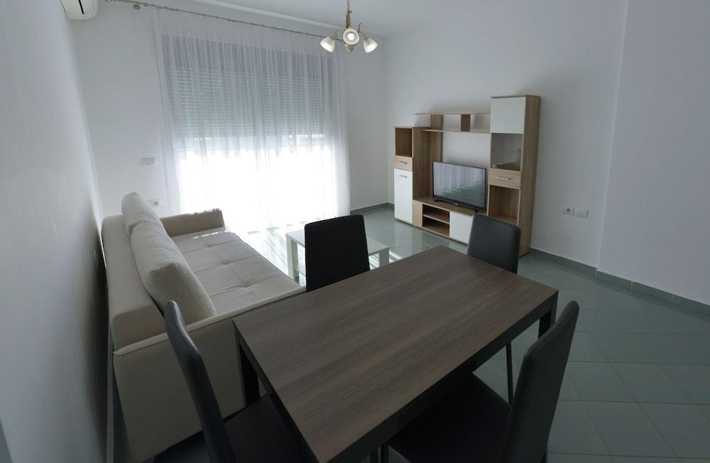 ApartHotel Miramare Sarande