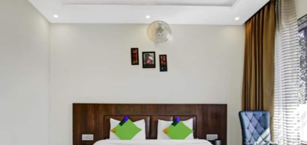 Goroomgo Geeta Palace Rudraprayag