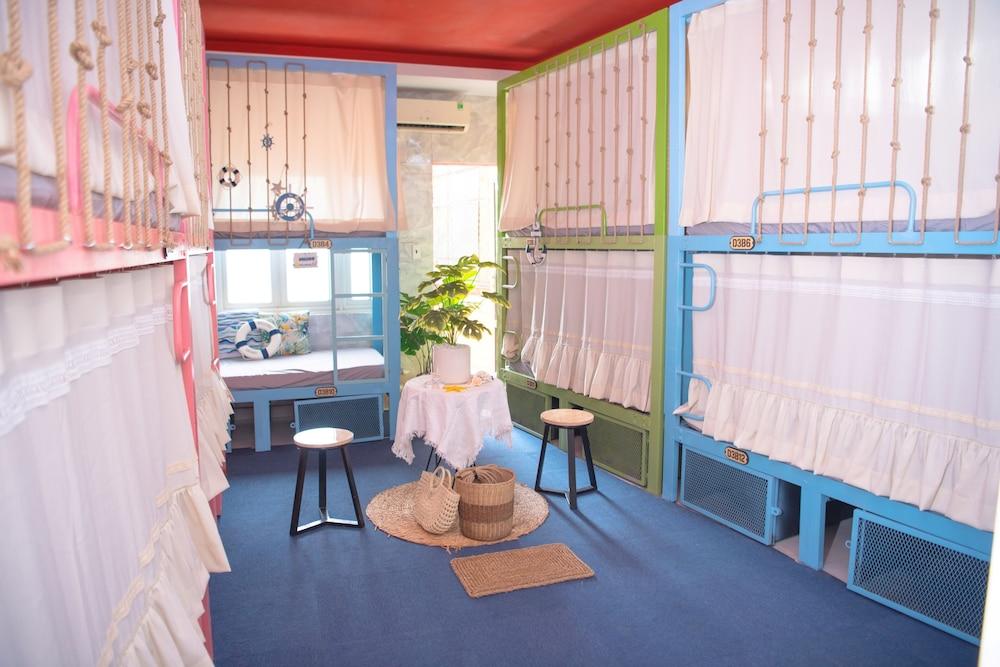 Grandma Lu Saigon - Pham Ngu Lao Str